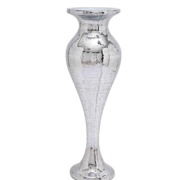 vase מעוצב מבריק, אידיאלי לעיצוב שולחנות לאירועים, השכרת ציוד לאירועים וחתונות.