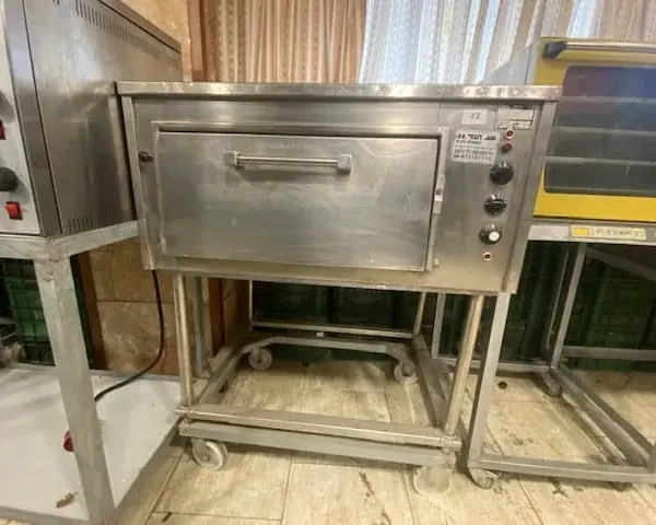 תנור חשמלי מקצועי להשכרה